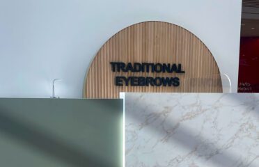 Traditional eyebrows